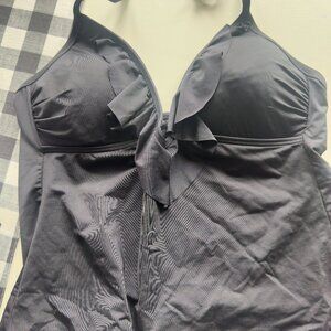 Reaction Kenneth Cole Tankini top XL
